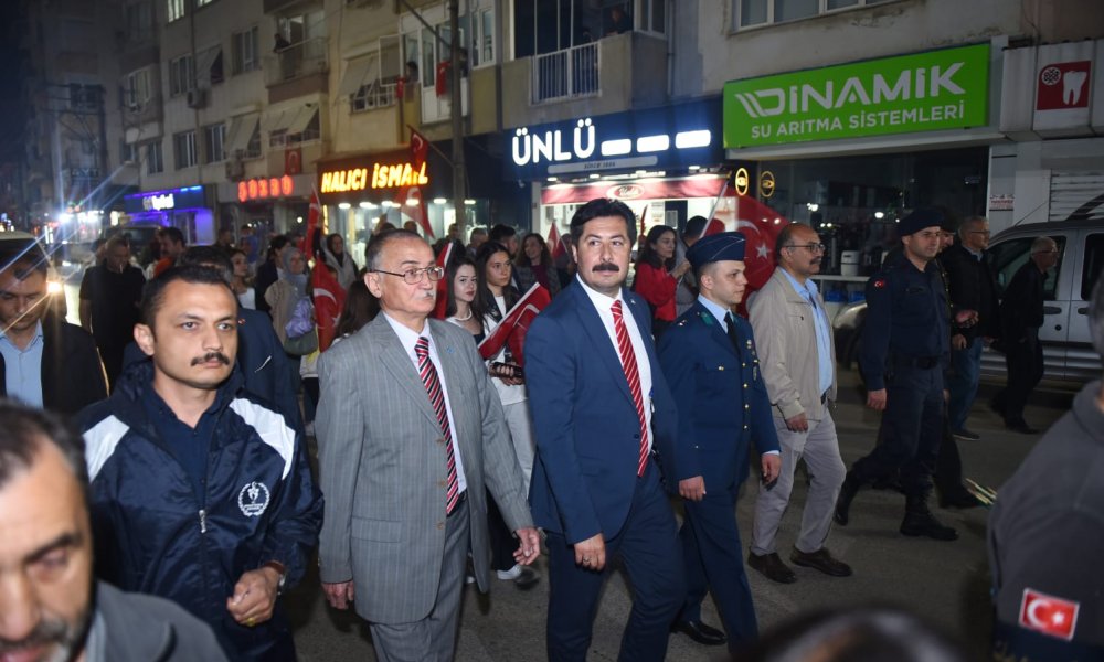 YENİŞEHİR’DE 19 MAYIS COŞKUYLA KUTLANDI 19 Mayıs Atatürk’ü