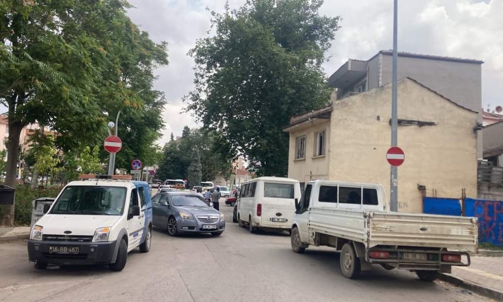 Yenişehir de bazı cadde ve sokaklarda düzenleme yapıldı.